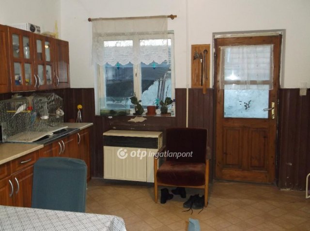 Eladó családi ház, Gyöngyöstarjánon 23.9 M Ft, 3 szobás