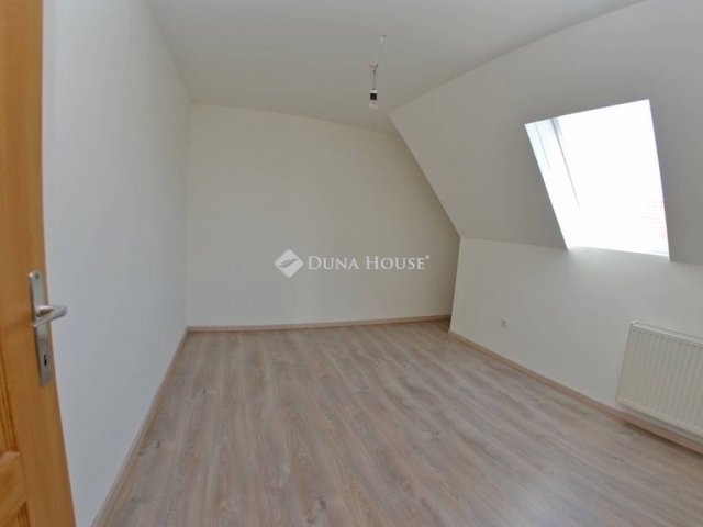 Eladó ikerház, Budapesten, XIX. kerületben 139.9 M Ft, 5 szobás