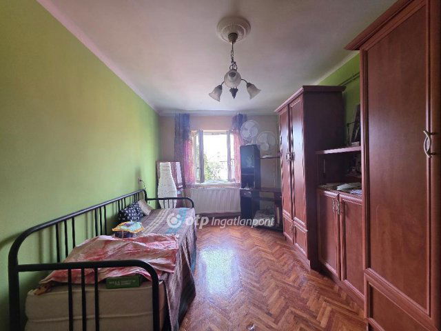 Eladó téglalakás, Budapesten, X. kerületben 57.9 M Ft, 3 szobás