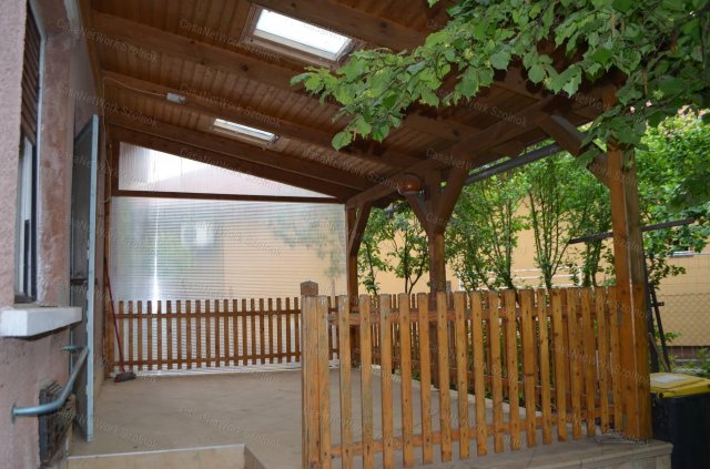 Eladó családi ház, Újszászon 24.9 M Ft, 3 szobás