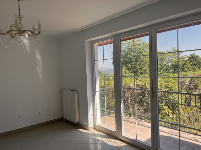 Kiadó ikerház, albérlet, Budapesten, III. kerületben, 5 szobás