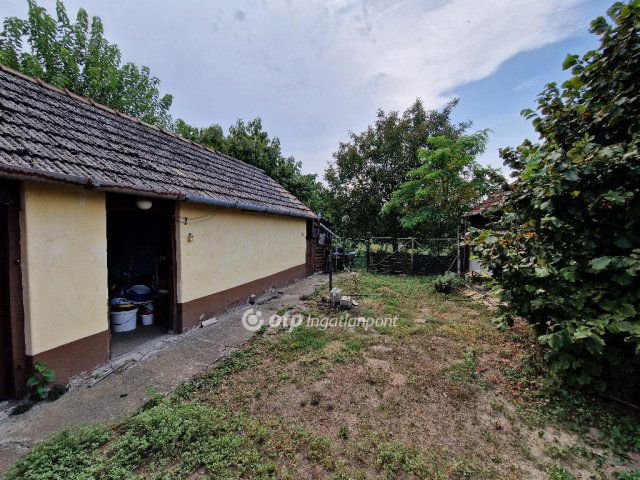 Eladó családi ház, Létavértesen 16.99 M Ft, 2 szobás