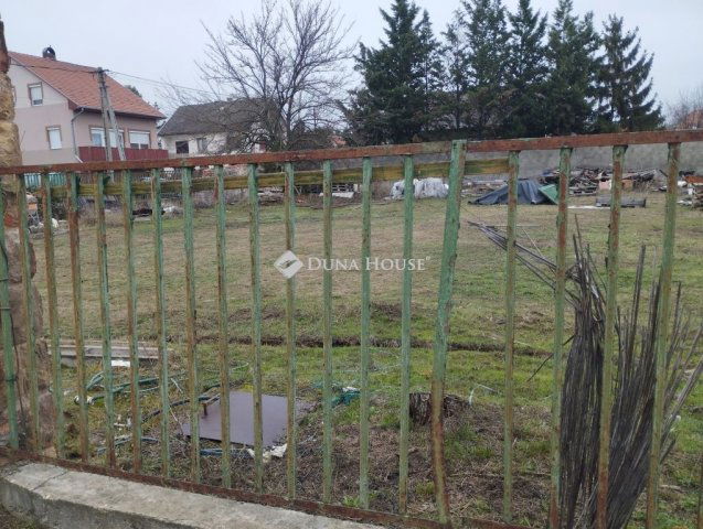 Eladó telek, Fóton 116 M Ft / költözzbe.hu