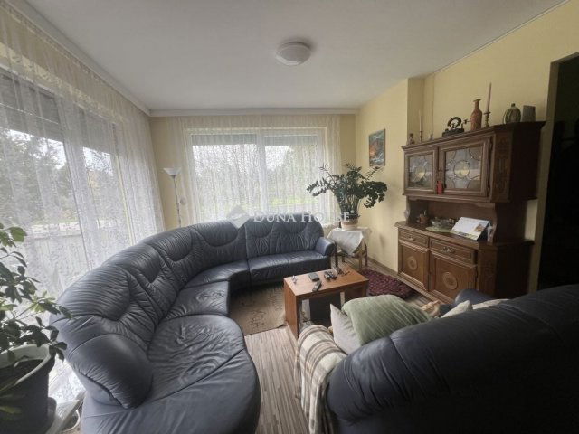 Eladó családi ház, Szegeden 115 M Ft, 7 szobás