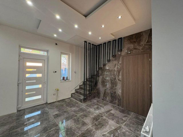 Eladó családi ház, Alsónémediben 139.9 M Ft, 5 szobás