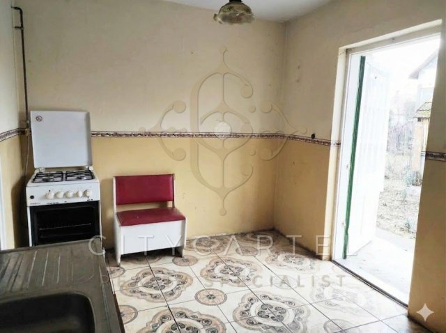 Eladó családi ház, Perkátán 18.2 M Ft, 2+5 szobás