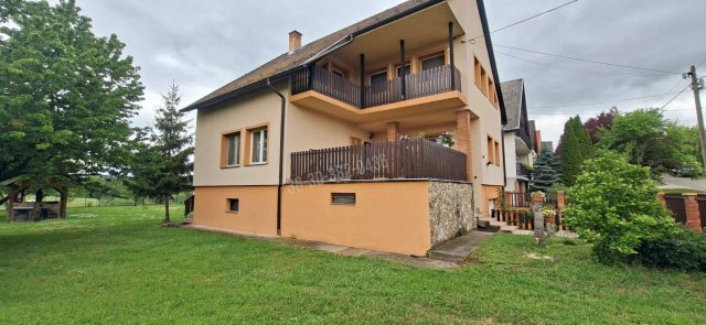 Eladó családi ház, Szendehelyen 149.9 M Ft, 3+2 szobás