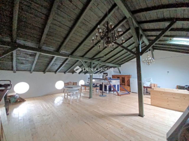 Eladó családi ház, Nemesvitán 800 M Ft, 6 szobás