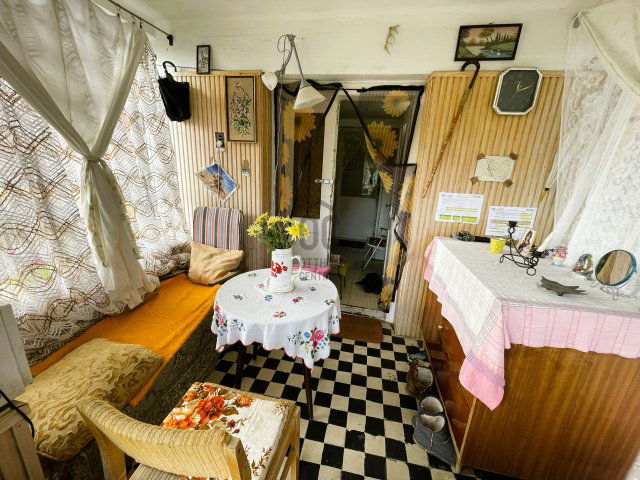 Eladó családi ház, Csörnyeföldön 7.9 M Ft, 2 szobás