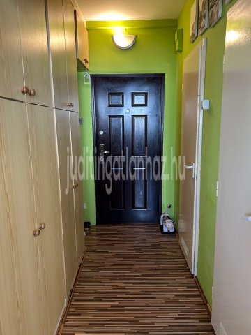 Eladó panellakás, Nyíregyházán, Toldi utcában 35 M Ft