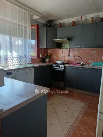 Eladó családi ház, Debrecenben 120 M Ft, 2+1 szobás