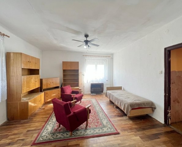 Eladó téglalakás, Kaposváron, Szántó utcában 34.5 M Ft