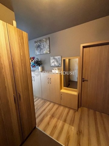 Eladó téglalakás, Budapesten, XIII. kerületben, Szegedi úton