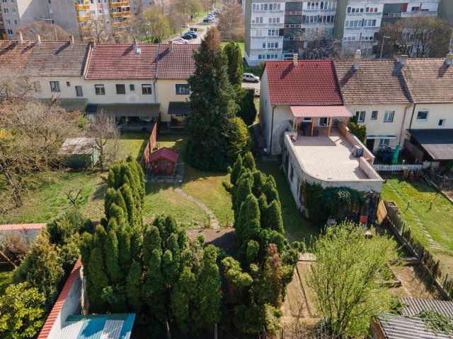 Eladó sorház, Vácon 85 M Ft, 5 szobás / költözzbe.hu