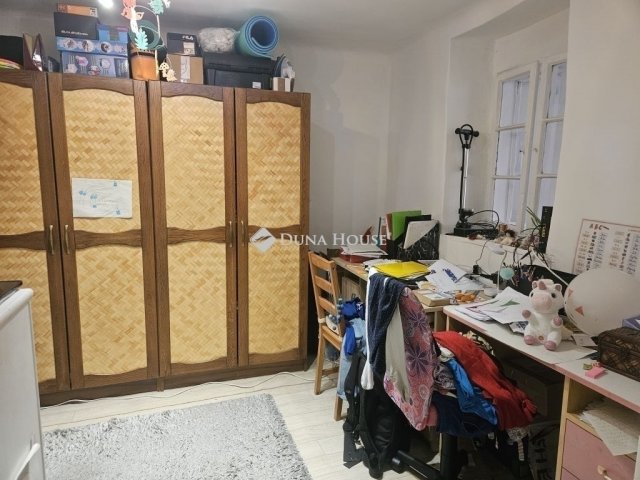 Eladó családi ház, Budapesten, XV. kerületben 38.9 M Ft