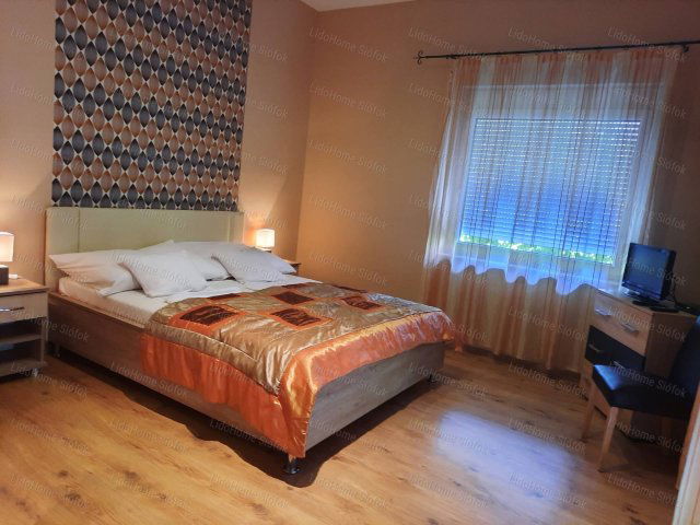 Eladó hotel, Siófokon 196 M Ft, 12 szobás / költözzbe.hu