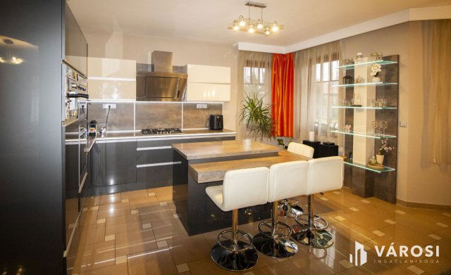 Eladó családi ház, Csorváson 79.9 M Ft, 4 szobás