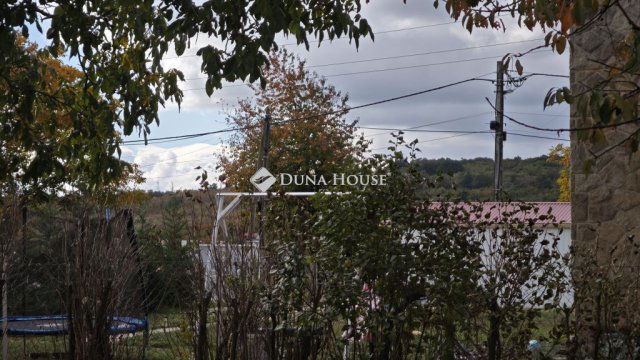 Eladó ikerház, Csobánkán, Pipacs utcában 114 M Ft, 4 szobás