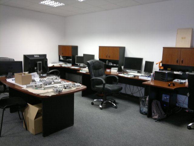 Eladó iroda, Pakson 200 M Ft / költözzbe.hu