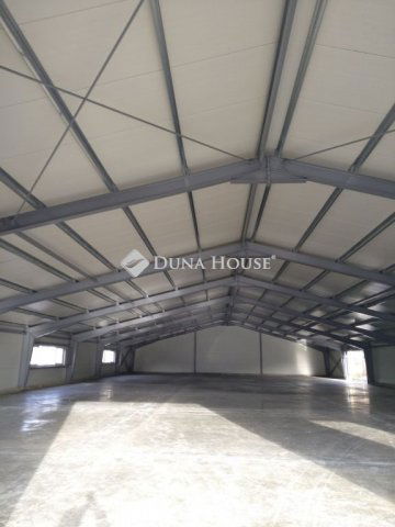 Eladó ipari ingatlan, Ózdon, Bolyki Tamás utcában 510 M Ft