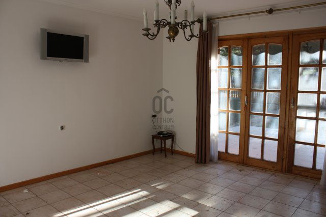 Kiadó családi ház, albérlet, Nagykovácsiban 685 E Ft / hó