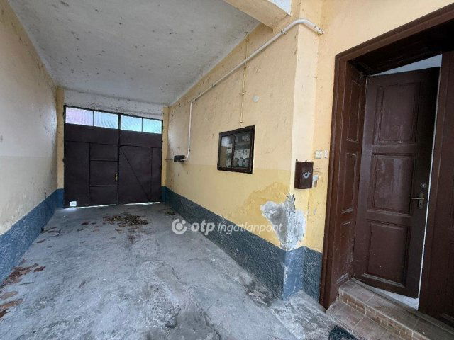 Eladó családi ház, Villányban 55 M Ft, 3 szobás