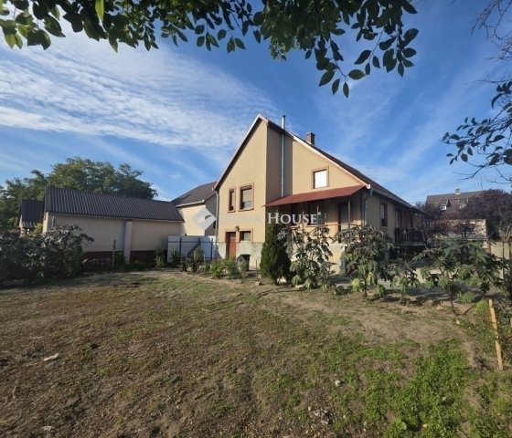 Eladó családi ház, Dabason 79.9 M Ft, 5 szobás