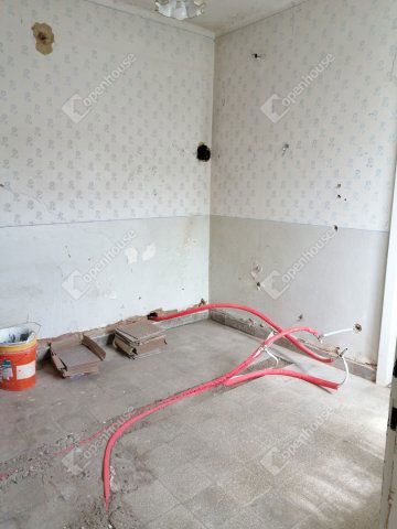 Eladó családi ház, Tornyiszentmiklóson 21 M Ft, 4 szobás