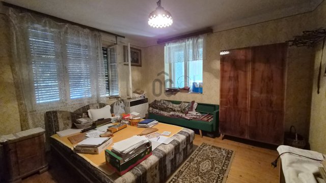 Eladó családi ház, Pilisen 32.5 M Ft, 2 szobás