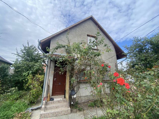 Eladó családi ház, Püspökladányban 49.8 M Ft, 5 szobás