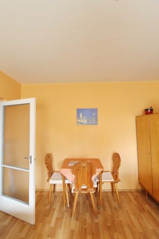 Kiadó panellakás, albérlet, Debrecenben 135 E Ft / hó, 2 szobás