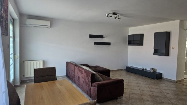 Kiadó téglalakás, albérlet, Debrecenben 240 E Ft / hó, 2 szobás