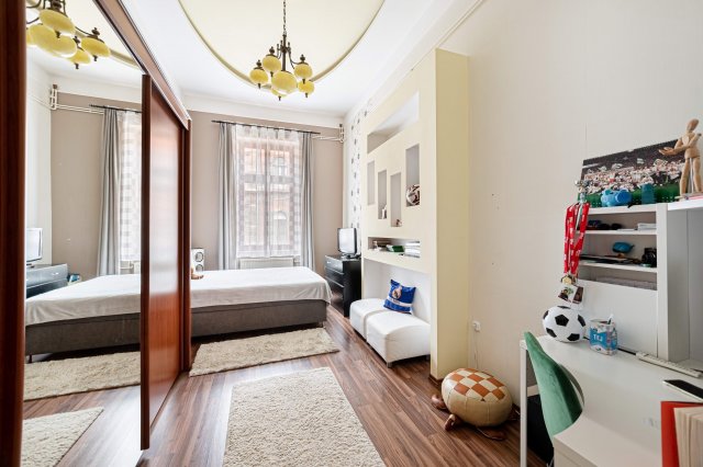 Eladó téglalakás, VII. kerületben, Rottenbiller utcában