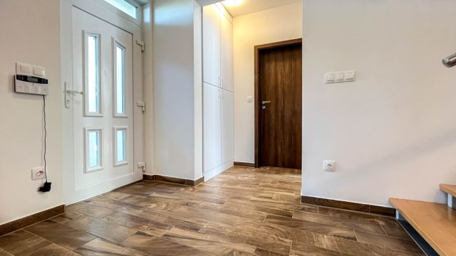 Eladó családi ház, Győrszemerén 94.9 M Ft, 4 szobás