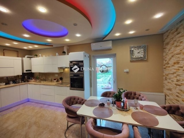 Eladó családi ház, Budapesten, XVIII. kerületben 89.9 M Ft