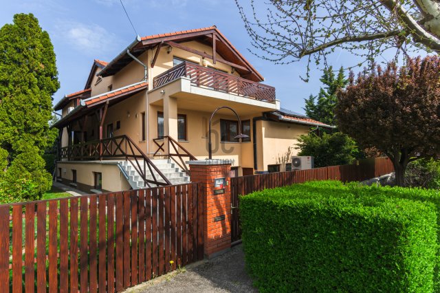 Eladó családi ház, Budapesten, XVII. kerületben 399.99 M Ft