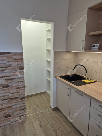 Kiadó téglalakás, albérlet, Celldömölkön 150 E Ft / hó