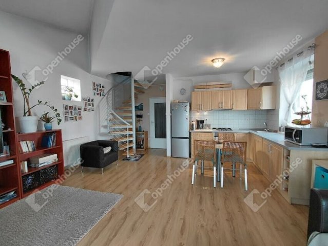 Eladó téglalakás, Győrött 79 M Ft, 3 szobás