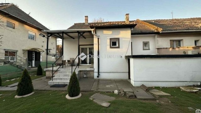 Eladó családi ház, Budapesten, XIV. kerületben 120 M Ft