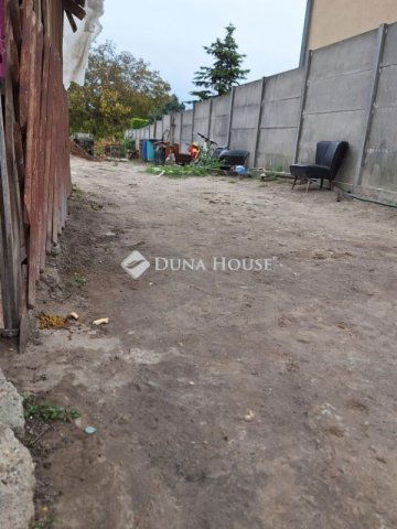 Eladó családi ház, Kiskunlacházán 18.5 M Ft, 2 szobás