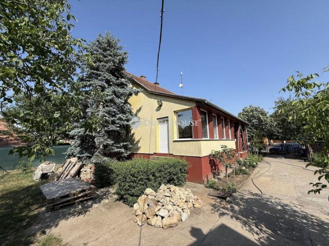 Eladó családi ház, Kecskeméten 70 M Ft, 4 szobás