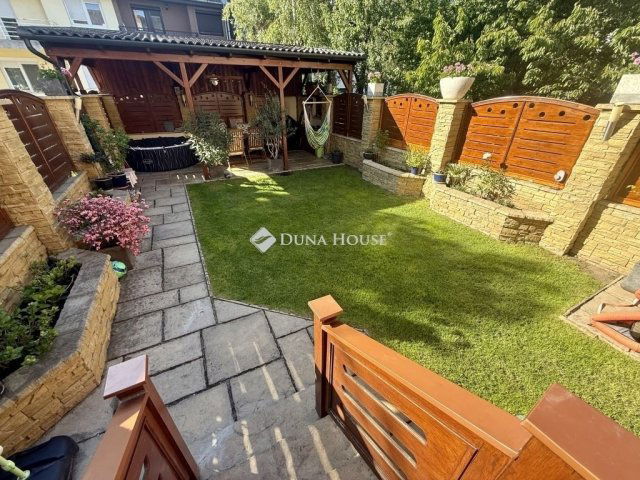 Eladó családi ház, Debrecenben 169.9 M Ft, 1 szobás