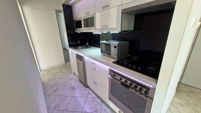 Kiadó panellakás, albérlet, Székesfehérvárott 180 E Ft / hó