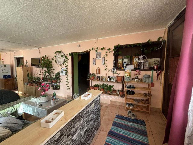 Eladó családi ház, Somogymeggyesen 14 M Ft, 3 szobás