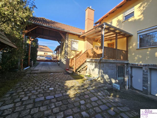 Eladó családi ház, Kosdon 108 M Ft, 5 szobás