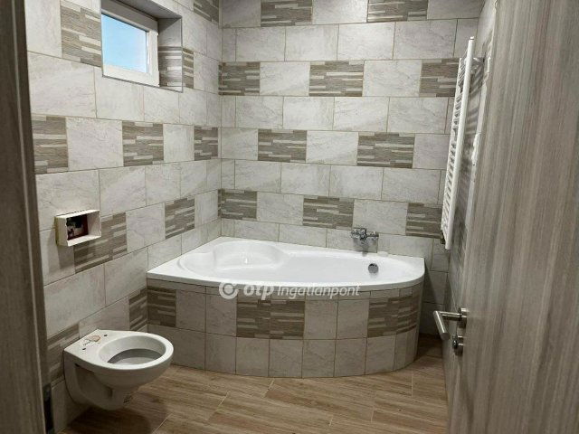 Eladó ikerház, Albertirsán 118 M Ft, 4 szobás