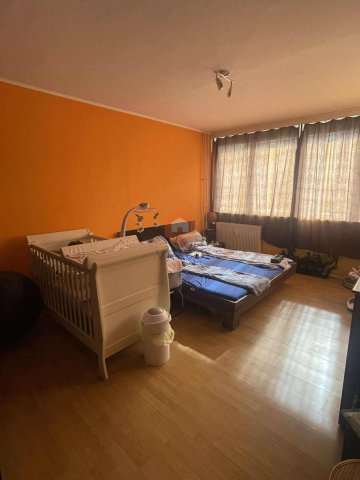 Eladó panellakás, Pécsett 39.99 M Ft, 2 szobás