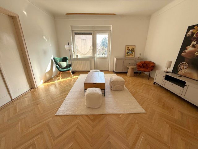 Eladó téglalakás, Pécsett, Szabadság utcában 83.5 M Ft