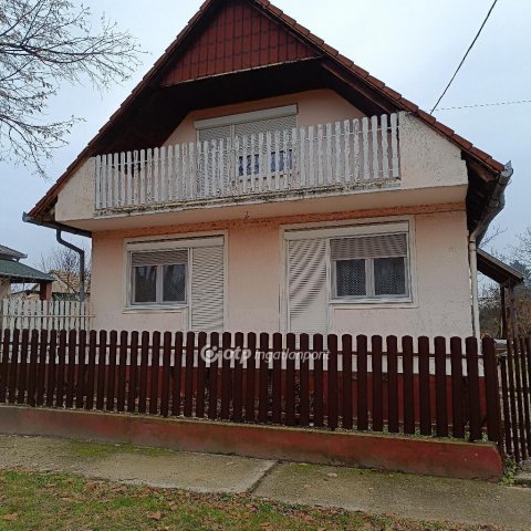 Eladó családi ház, Darányban 39.9 M Ft, 5 szobás