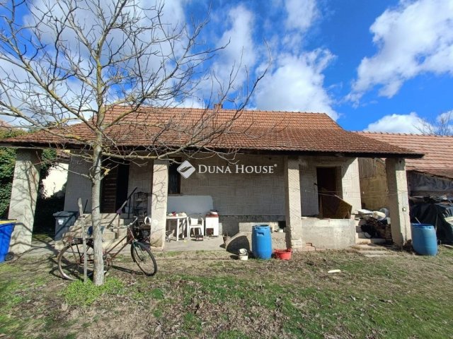 Eladó családi ház, Ágasegyházán 29.9 M Ft, 3 szobás